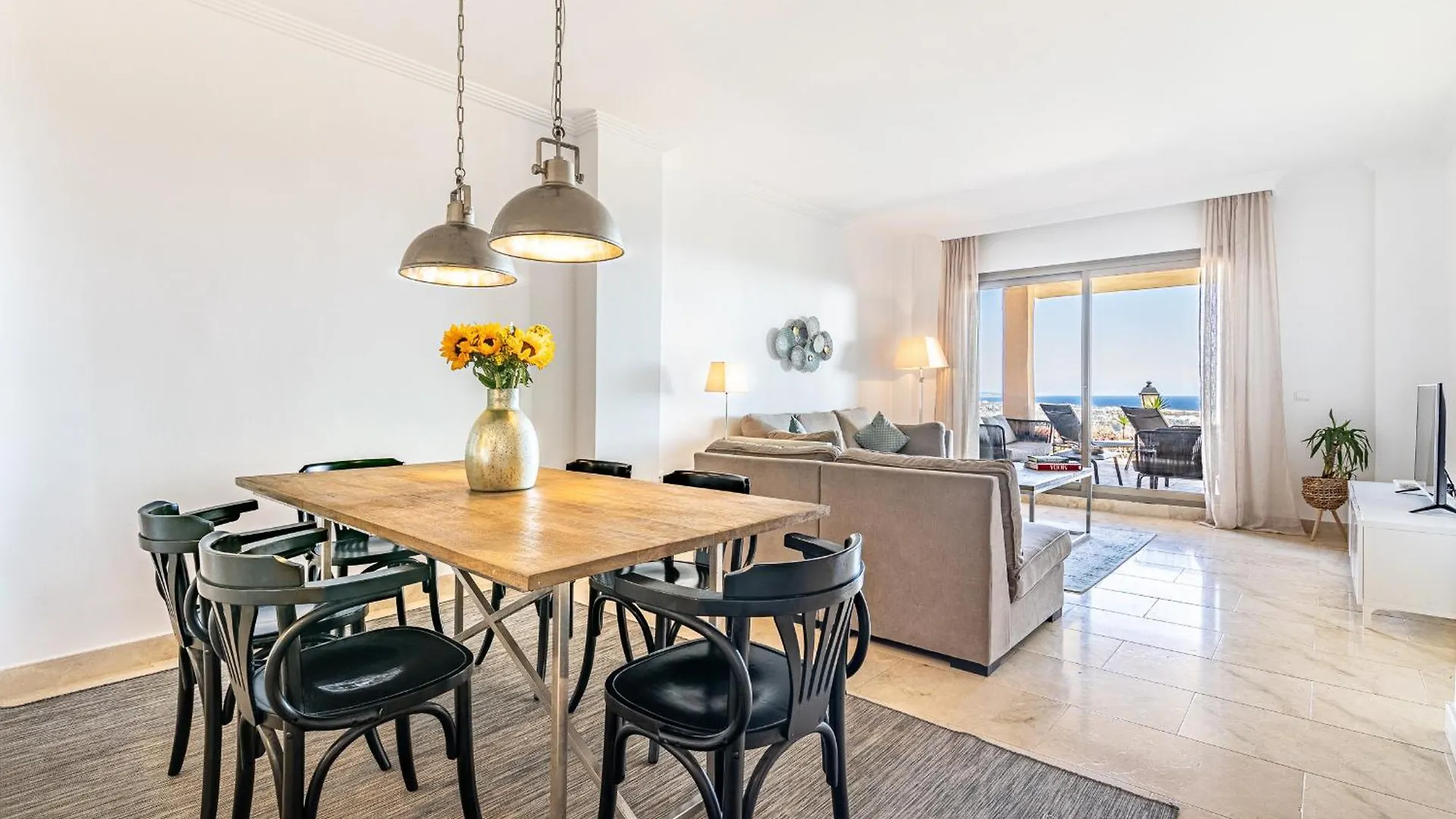 Sea Views And Garden In Hacienda Cifuentes Apartment Estepona
