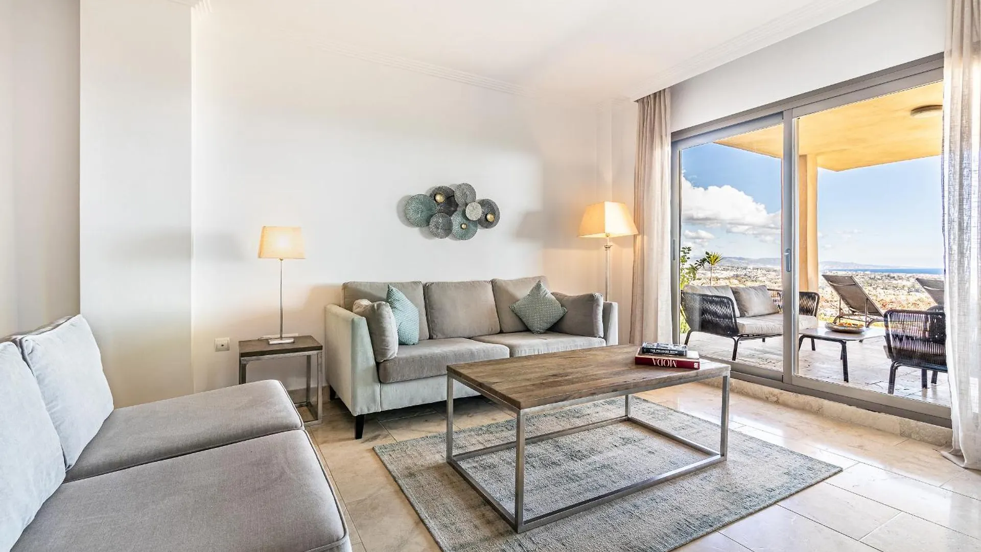 Sea Views And Garden In Hacienda Cifuentes Apartment Estepona