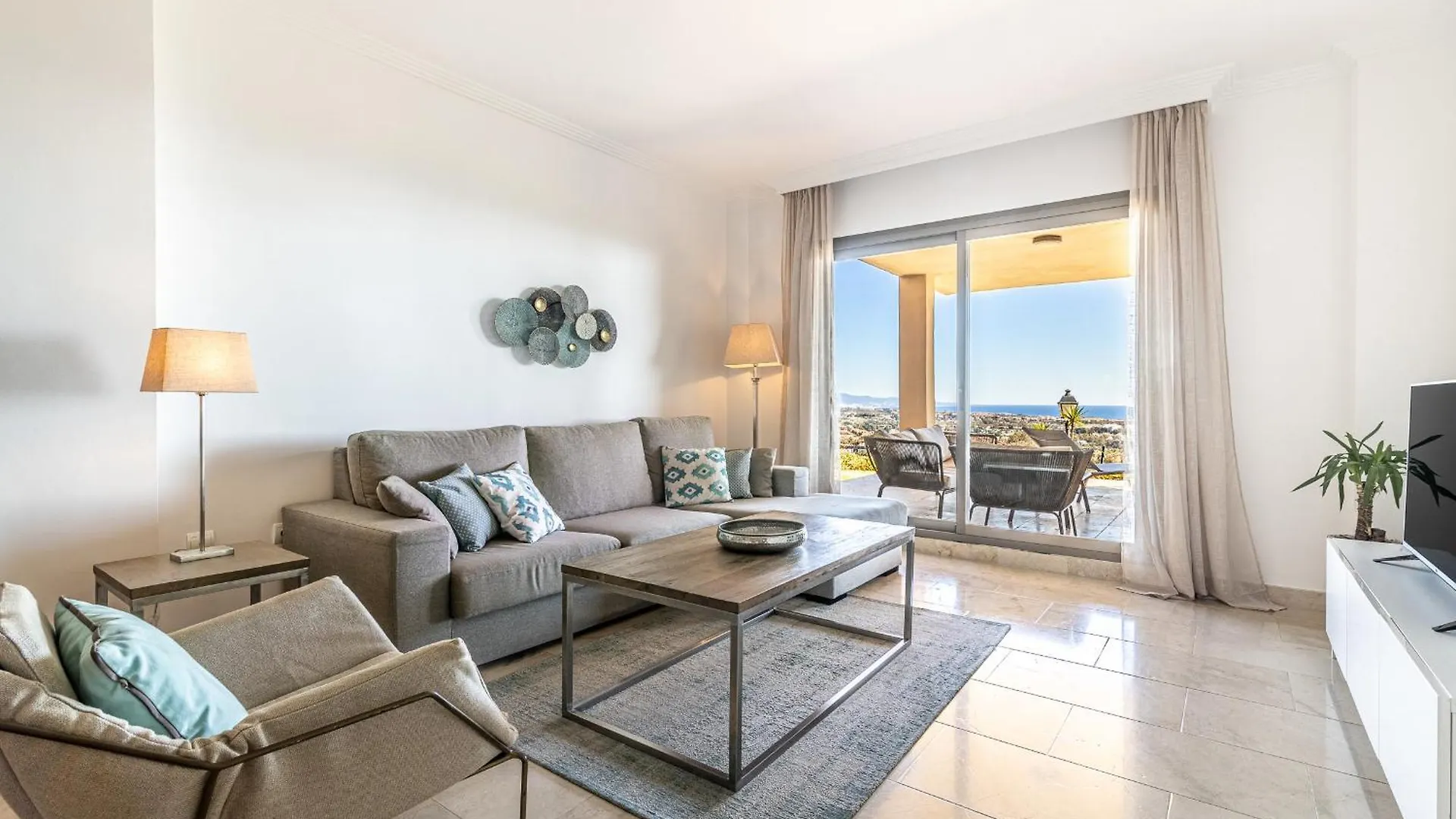 Sea Views And Garden In Hacienda Cifuentes Apartment Estepona