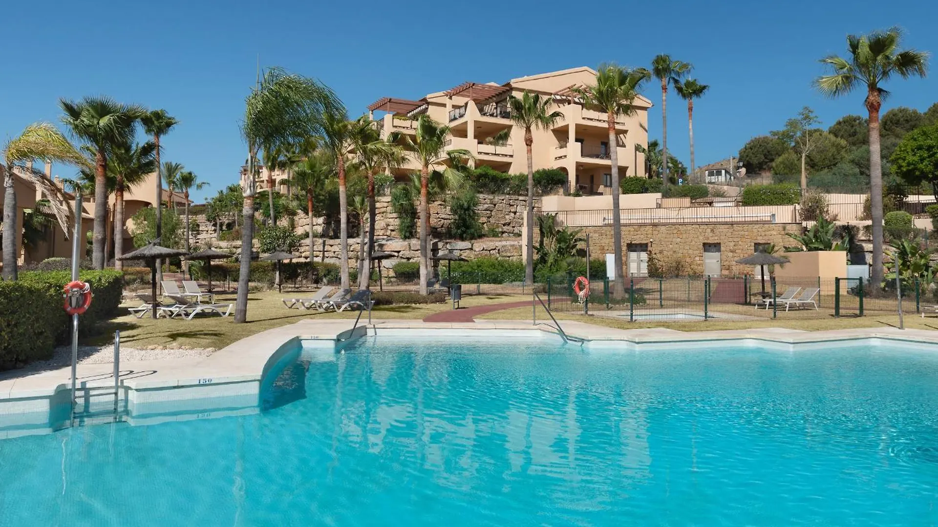 Sea Views And Garden In Hacienda Cifuentes Apartment Estepona 0*,  Spain